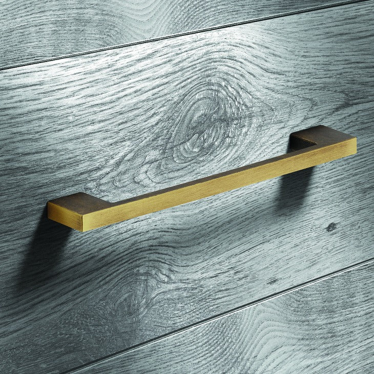 Bar Handle - Chrome Plated, Aluminium - Hole Spacing 128mm