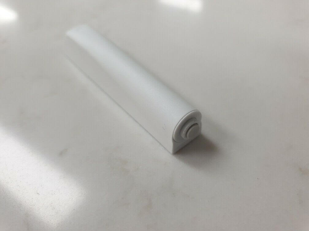 Push to open latch, handle-less, kitchen cabinet door Secondary image