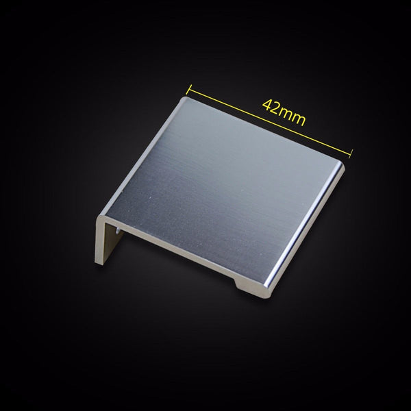 Polished Chrome Aluminum Lip Pull Handle for Cabinet