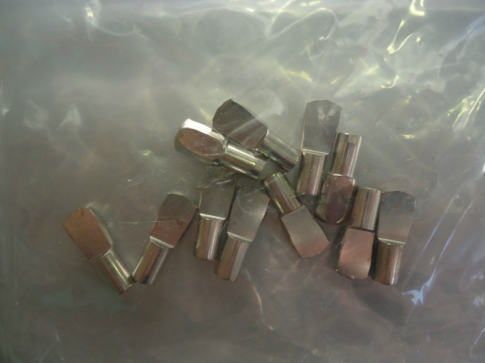 5mm Metal Shelf Supports Pins For Kitchen Cabinet & Laundry Furniture Secondary image