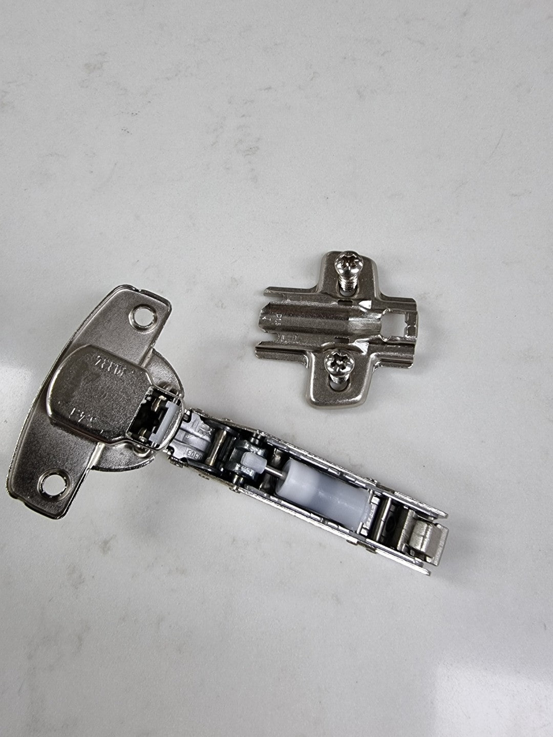 Hettich Inset Sensys 110° Hinge with Integrated Silent System