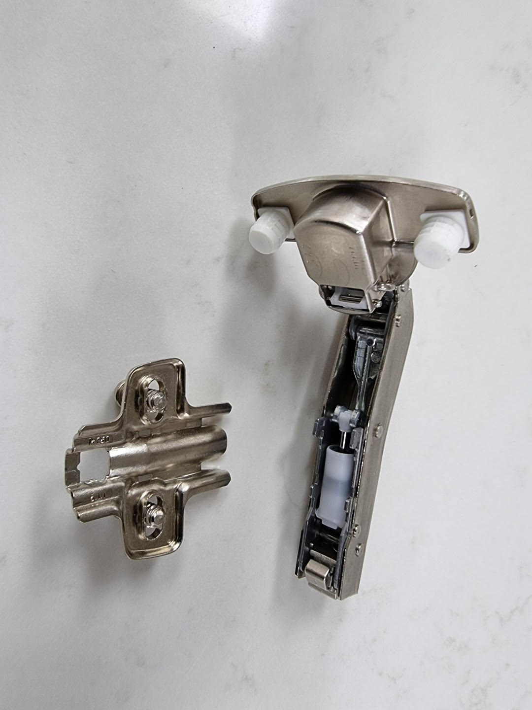 Sensys Hettich W45 Wide Angle Hinge With Self Closing Feature Main image