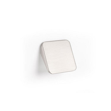 Momo Switch Pull Handle 32mm In Brushed Nickel