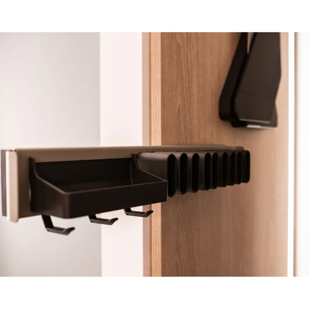Conero Belt/Tie Pull Out with Tray, Black