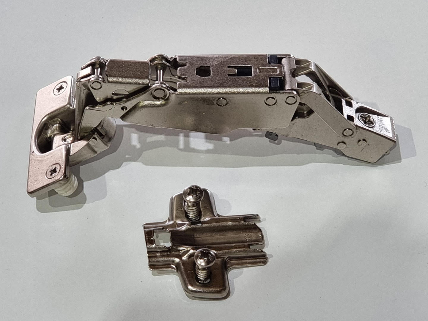 Hettich 165-120 Degree Hinge for Corner Cabinet, Door to Cab attachment Main image