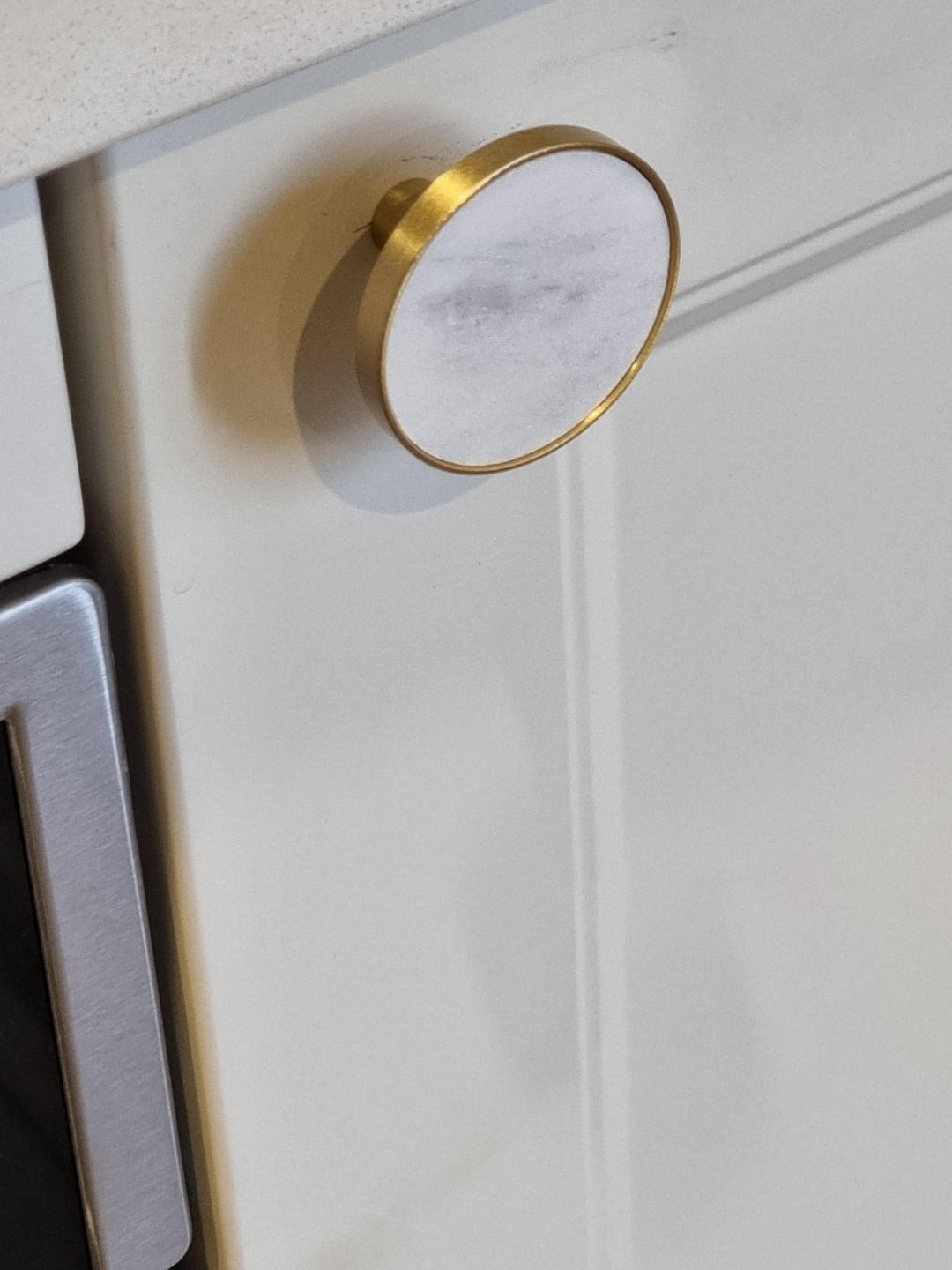 Round Brass With White Marble Insert Knob Round Brass With White Marble Insert Knob