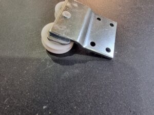 Hettich Wingline 230 runner carriage wheels - Image 1