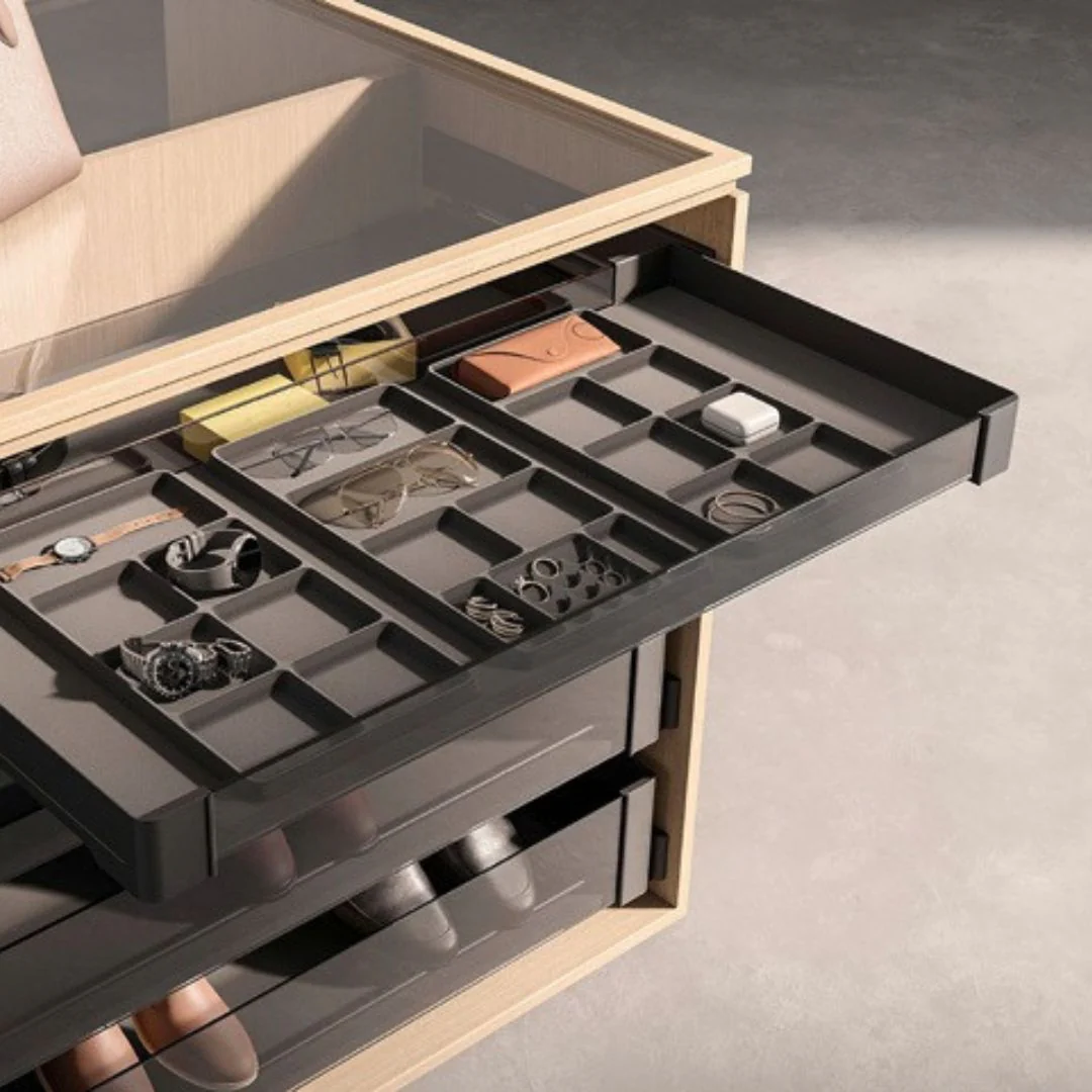 Conero Pull Out Drawer with Flock Inserts, 72H